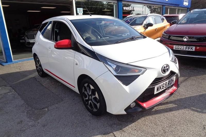 White Used 2019 Toyota Aygo Trend Hatchback | £8,995 (Fair price) - Image 1/1