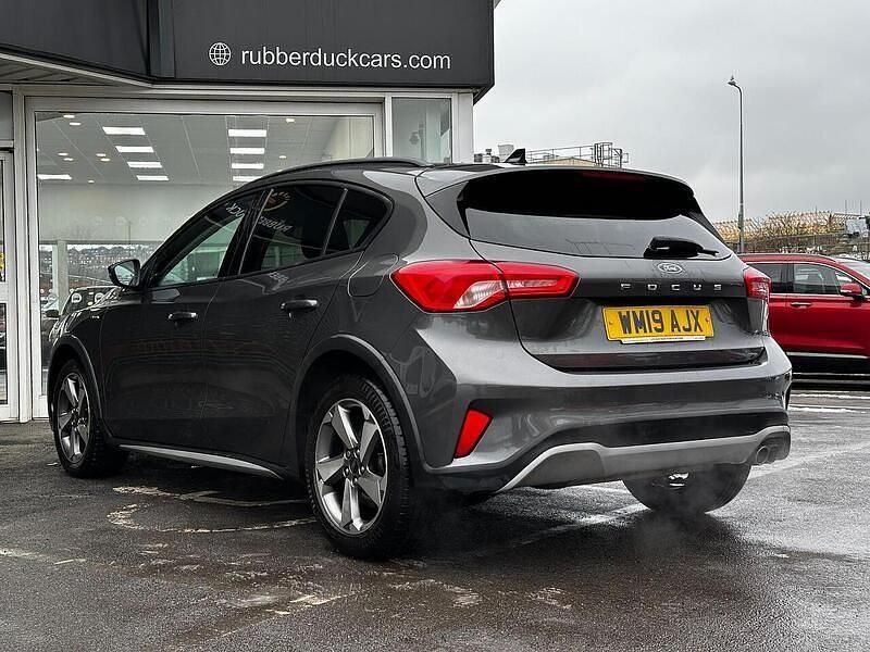 Used Ford Focus Active 125 HP (91 kW) 2019 Grey Hatchback