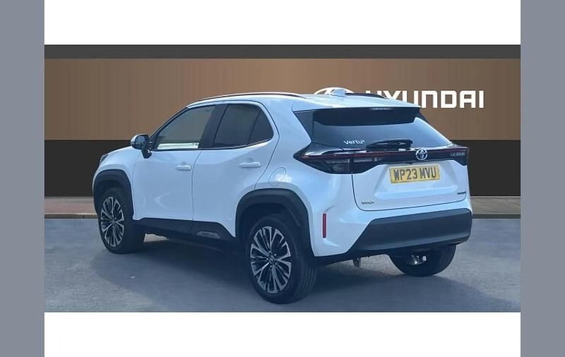 Used Toyota Yaris Cross 113 HP (83 kW) 2023 White SUV