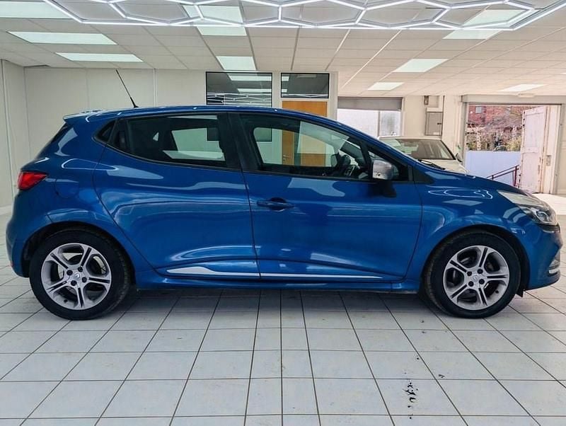 Used Renault Clio IV Dynamique 90 HP (66 kW) 2017 Blue Hatchback