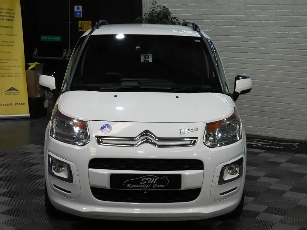 Used Citroën C3 Picasso Exclusive 2015 White MPV