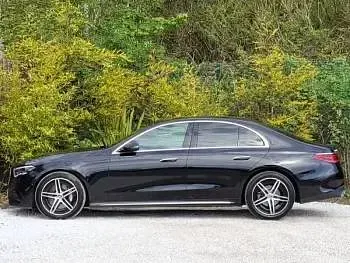 Used Mercedes E200 AMG Line Premium 204 HP (150 kW) 2025 Black Sedan