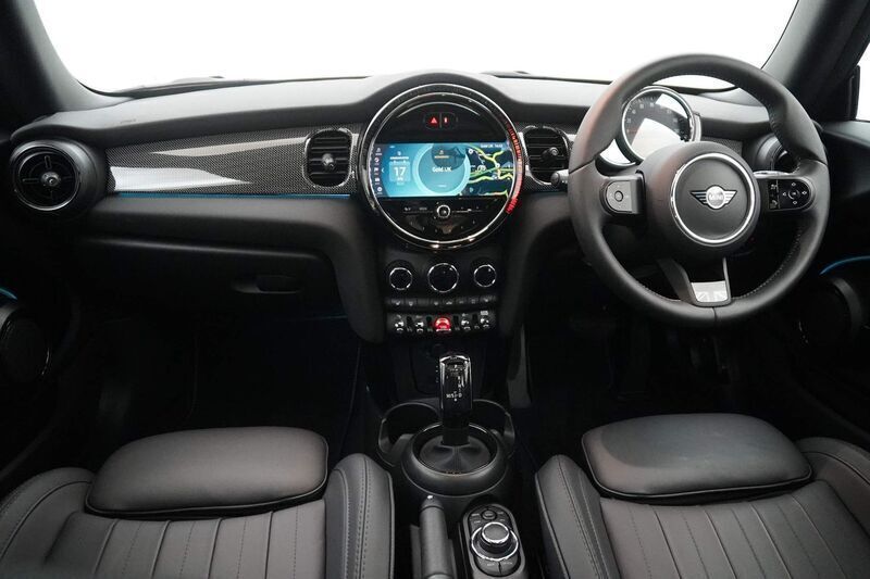 Used Mini Cooper Exclusive 136 HP (100 kW) 2022 Green Hatchback