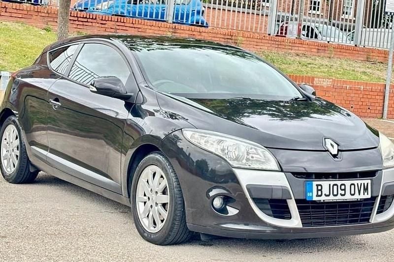 Used 2009 Renault Mégane III Expression Coupe | £2,000 (Fair price) - Image 1/1
