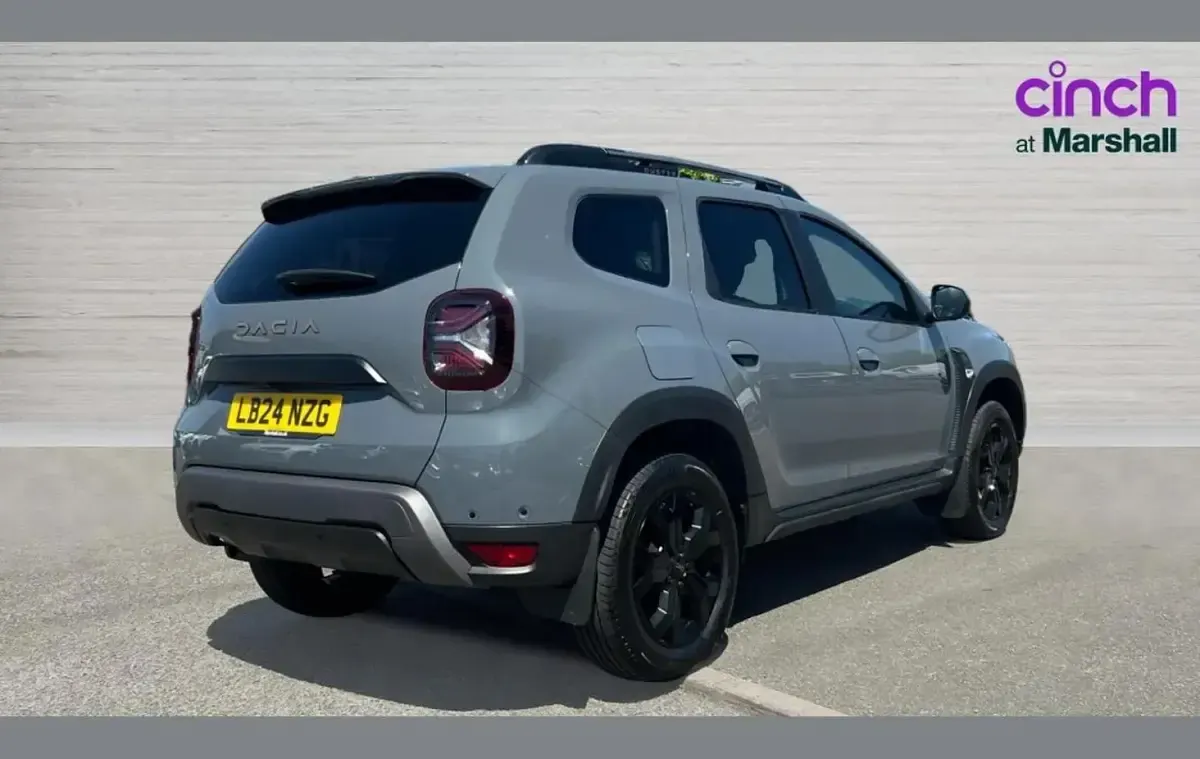 Used Dacia Duster Extreme 150 HP (110 kW) 2024 Grey SUV