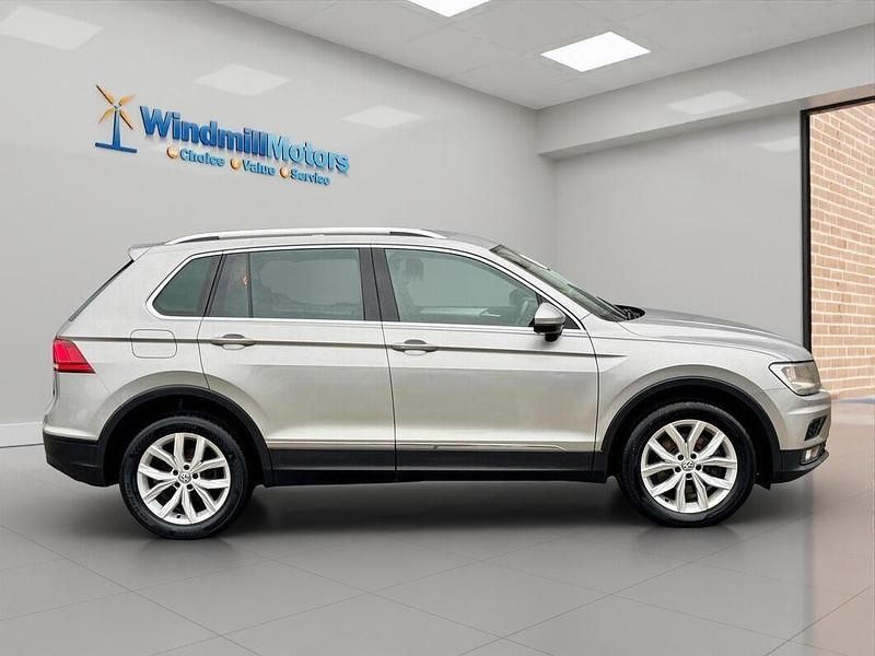 Used VW Tiguan SE 190 HP (139 kW) 2017 Silver SUV