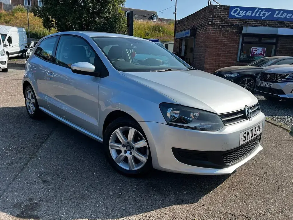 Used VW Polo SE 85 HP (62 kW) 2010 Silver Hatchback