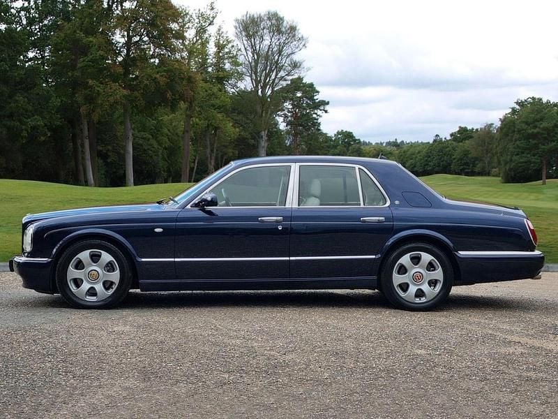 Used Bentley Arnage 451 HP (331 kW) 2002 Blue Sedan