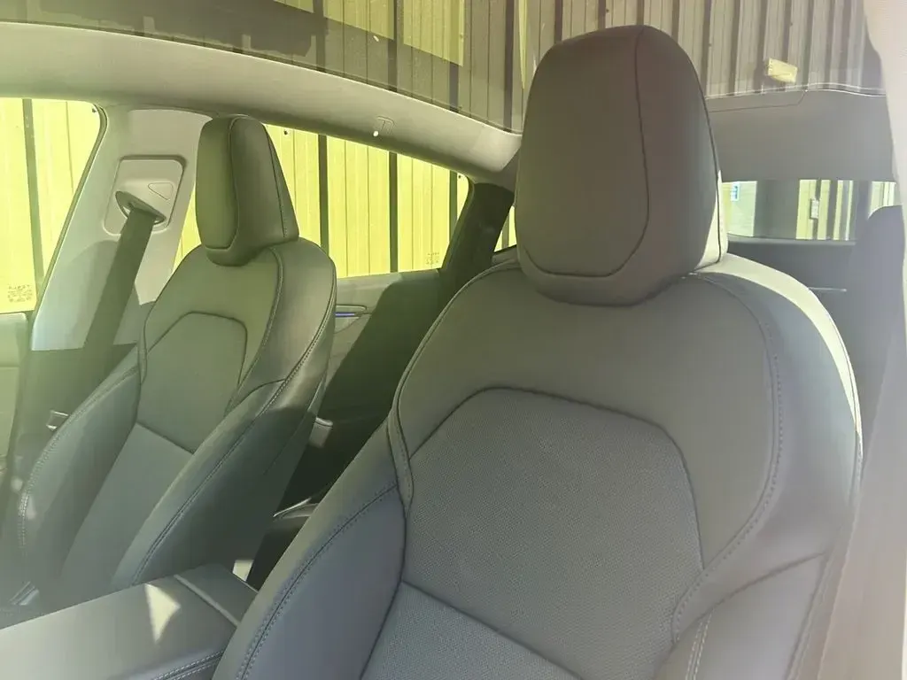 Used Tesla Model Y 377 kW (513 HP) 2025 Grey SUV
