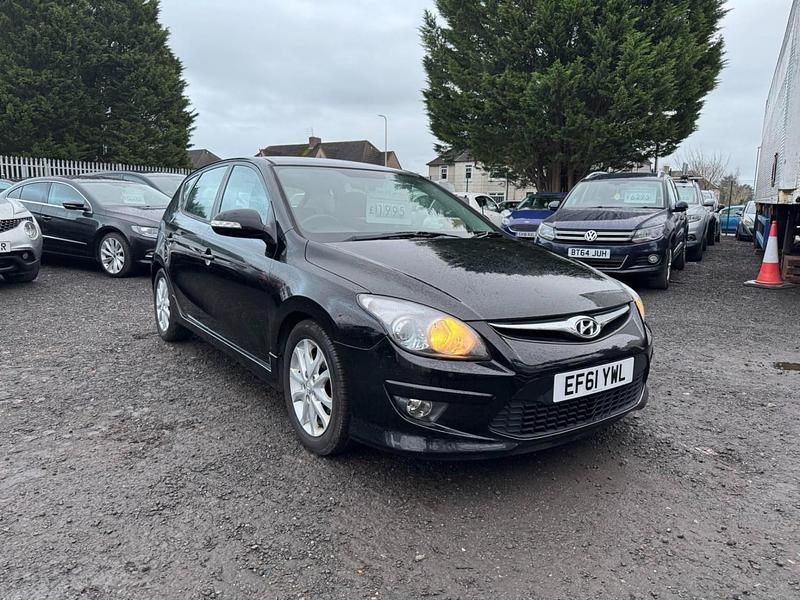 Black Used 2012 Hyundai i30 Comfort Hatchback | £1,995 (Good price) - Image 1/4