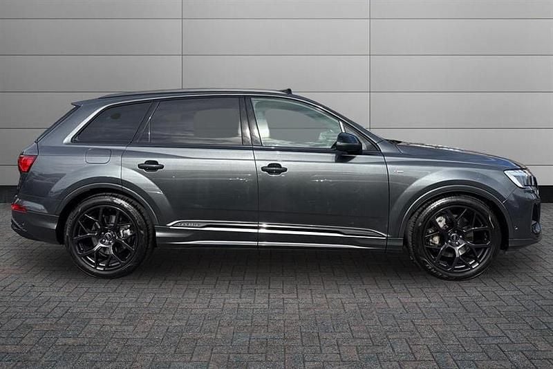 Used Audi Q7 Black Edition 286 HP (210 kW) 2026 Daytona grey SUV