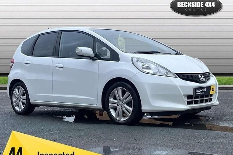 Used Honda Jazz ES 2015 White Hatchback