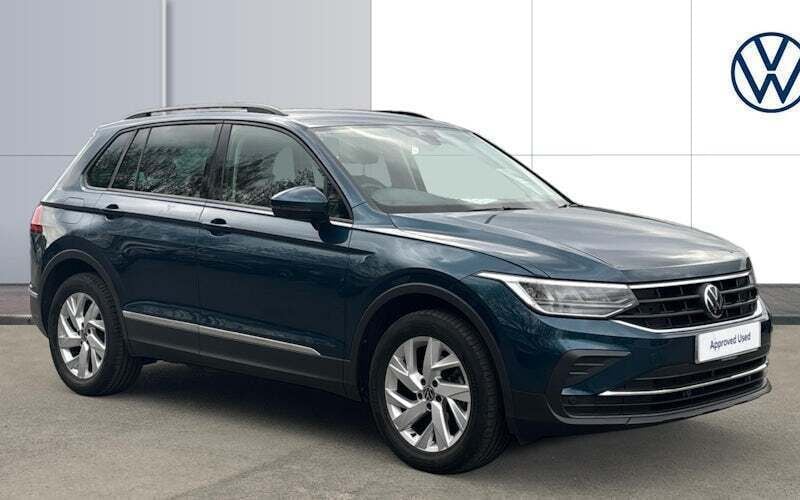 Used 2024 VW Tiguan Life SUV | £21,886 (Super price) - Image 1/4