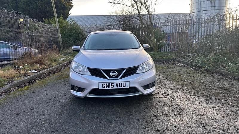 Used Nissan Pulsar Tekna 110 HP (80 kW) 2015 Silver Hatchback