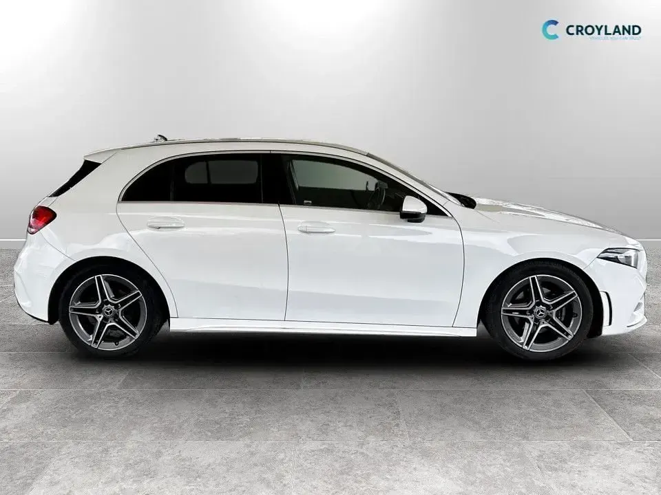 Used Mercedes A180 AMG line 136 HP (100 kW) 2020 White Hatchback