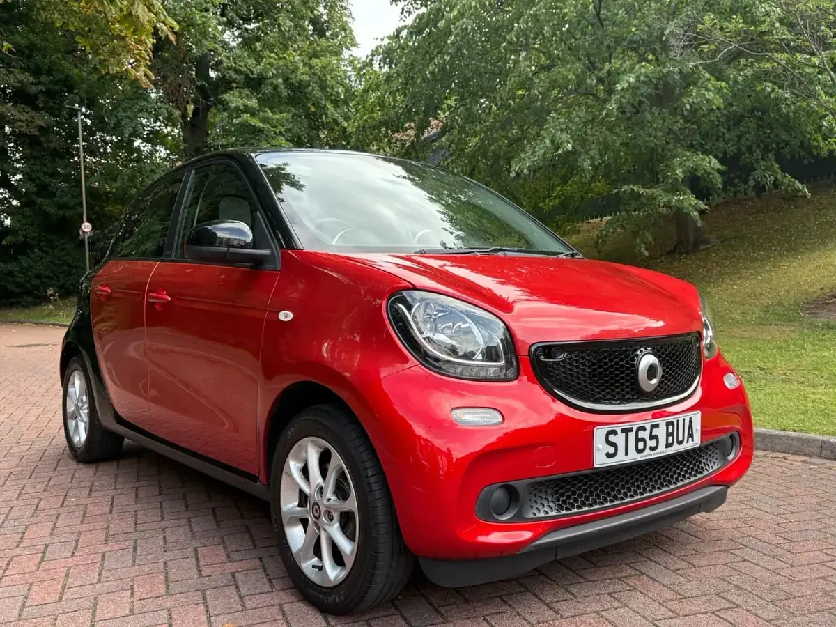 Used Smart ForFour Passion 2015 Red Hatchback