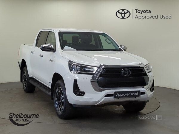 White Used 2023 Toyota HiLux Pickup | £30,995 (Good price) - Image 1/4
