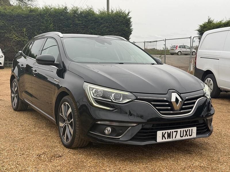 Black Used 2017 Renault Mégane GrandTour Dynamique Estate | £6,985 (Good price) - Image 1/4