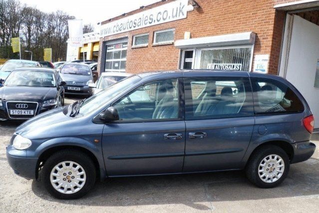 Used 2001 Chrysler Voyager MPV | £1,750 - Image 1/3