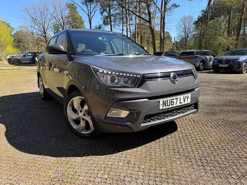 Used Ssangyong (KGM) Tivoli 115 HP (84 kW) 2017 Grey SUV