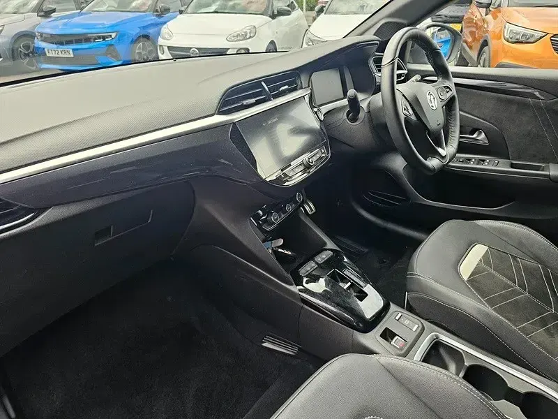 Używany Vauxhall Corsa-e Ultimate 100 kW (136 KM) 2023 Szary Hatchback