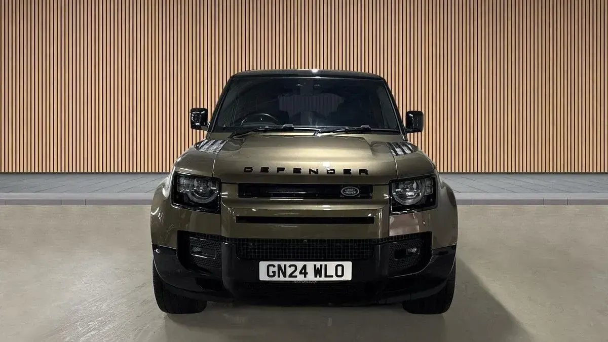 Used Land Rover Defender HSE Dynamic 2024 Gondwana stone SUV