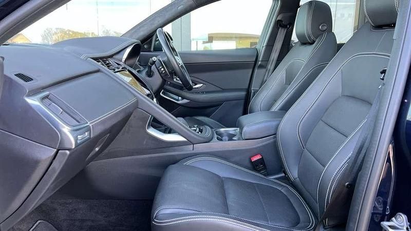 Usado Jaguar E-Pace R-Dynamic 204 HP (150 kW) 2023 Azul SUV
