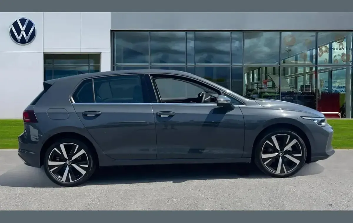 New VW Golf VIII Style 113 HP (83 kW) 2026 Grey Hatchback