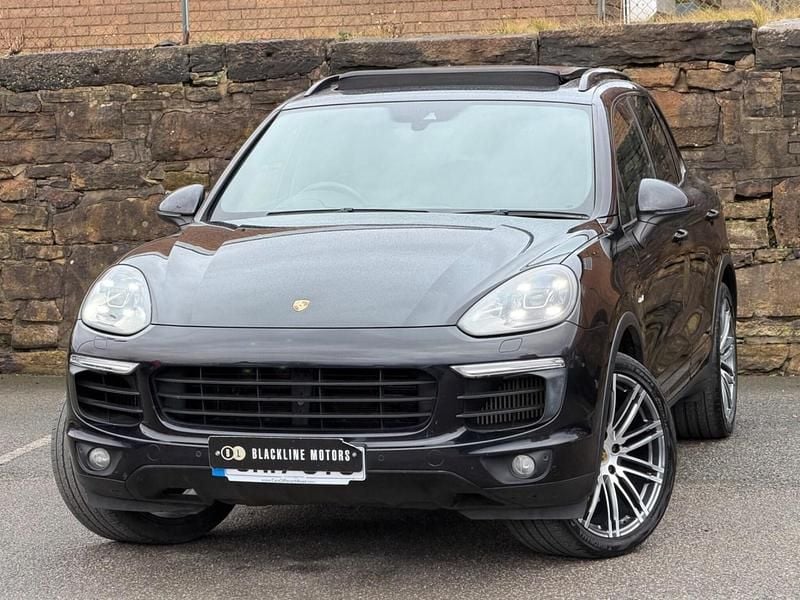 Used Porsche Cayenne 385 HP (283 kW) 2017 Black SUV