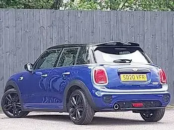 Begagnad Mini Cooper Sport 136 HK (100 kW) 2020 Blå Halvkombi