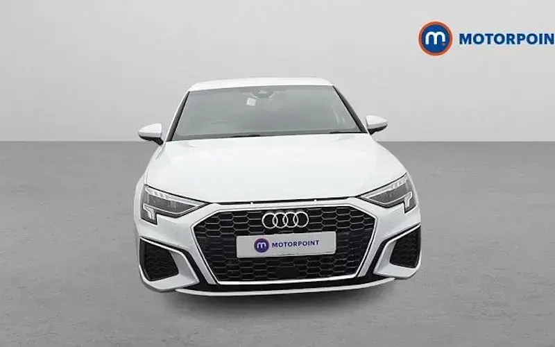Used Audi A3 Sportback e-tron S-Line 204 HP (150 kW) 2024 White Hatchback