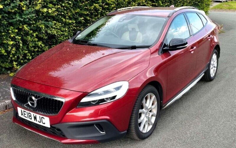 Red Used 2018 Volvo V40 CC Pro Estate | £10,195 (Fair price) - Image 1/4
