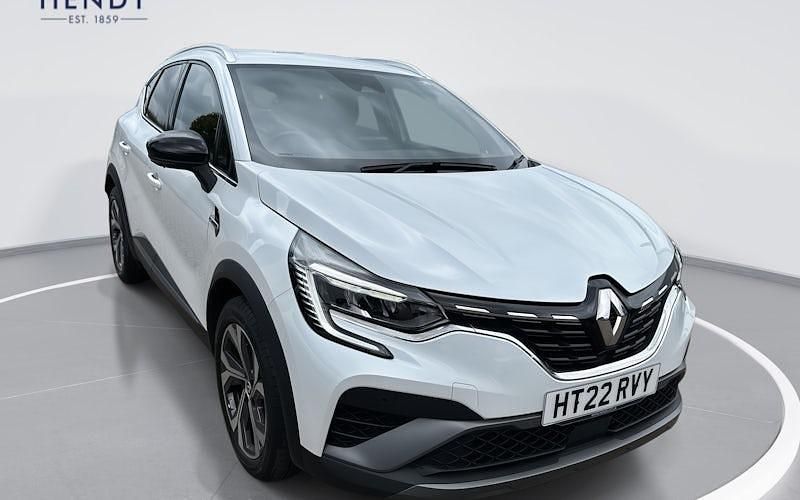 White Used 2022 Renault Captur R.S. SUV | £16,099 (Fair price) - Image 1/4