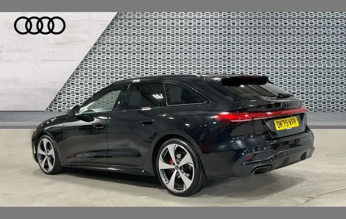 Used Audi A5 Advanced 147 HP (108 kW) 2025 Black Estate