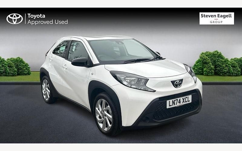 Used Toyota Aygo X PURE 72 HP (52 kW) 2025 SUV