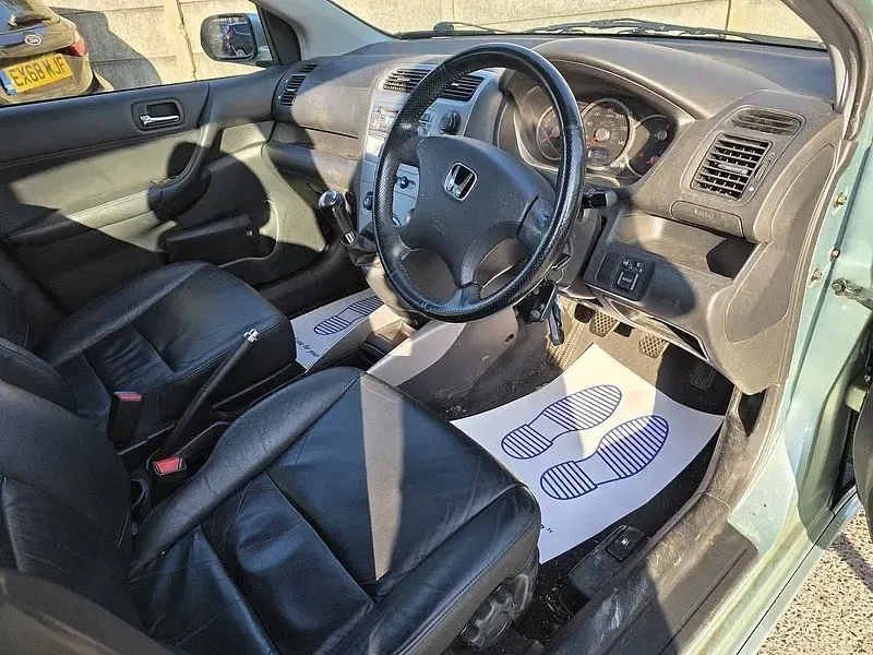 Gebraucht Honda Civic Executive 108 PS (79 kW) 2004 Silber Kleinwagen