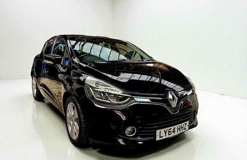 Used Renault Clio IV Dynamique 90 HP (66 kW) 2015 Black Hatchback