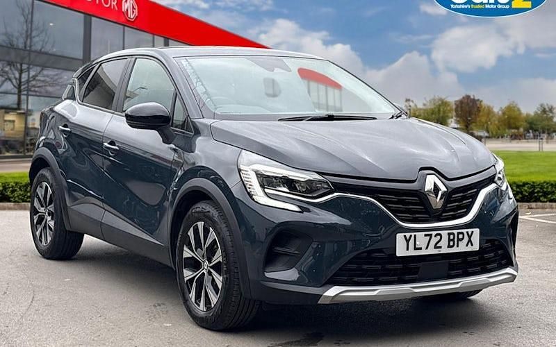 Usado Renault Captur Evolution 143 HP (105 kW) 2023 Azul SUV