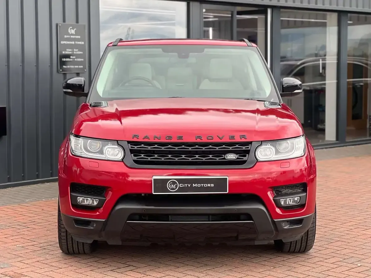 Used Land Rover Range Rover HSE 306 HP (225 kW) 2016 Red SUV