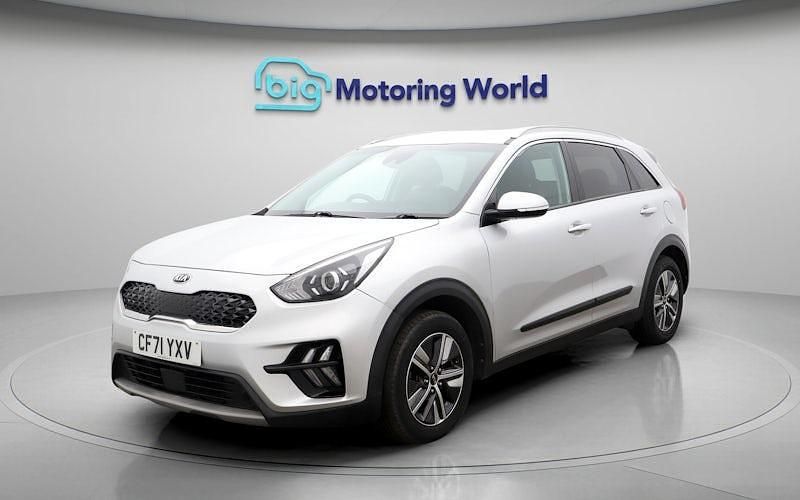 Used Kia Niro 141 HP (103 kW) 2022 Silver SUV