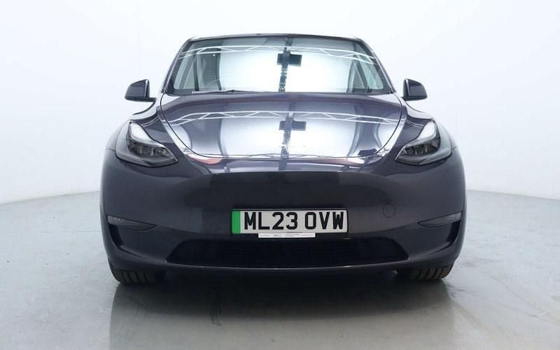 Used Tesla Model Y Long Range AWD 286 kW (389 HP) 2025 SUV