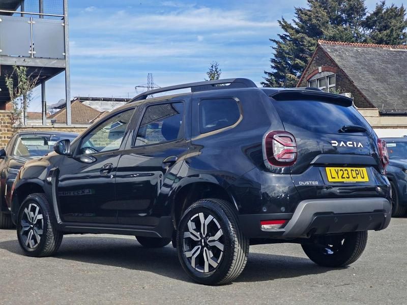 Second-hand Dacia Duster Journey 89 CP (65 kW) 2023 Negru SUV