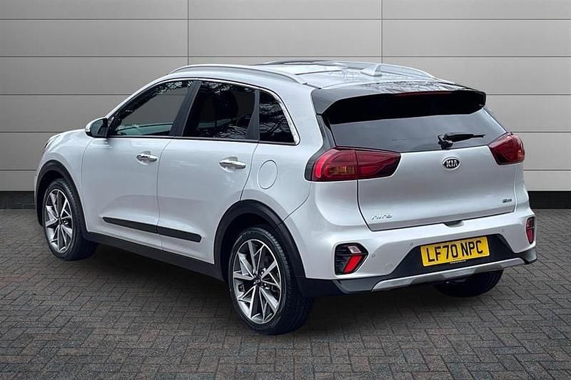 Used Kia Niro 139 HP (102 kW) 2020 Silver SUV