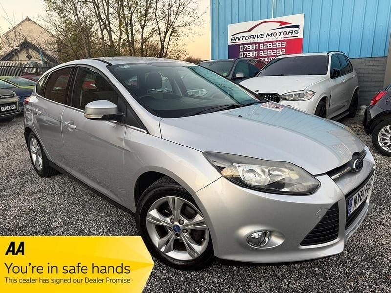 Silver Used 2011 Ford Focus Zetec Hatchback | £2,599 (Fair price) - Image 1/4