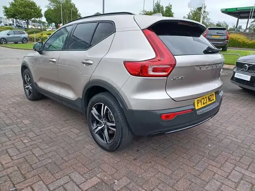 Used Volvo XC40 Plus 161 HP (118 kW) 2024 SUV