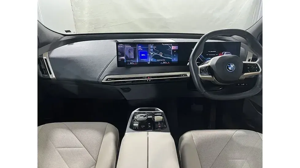 Used BMW iX M Sport 236 kW (322 HP) 2023 White SUV