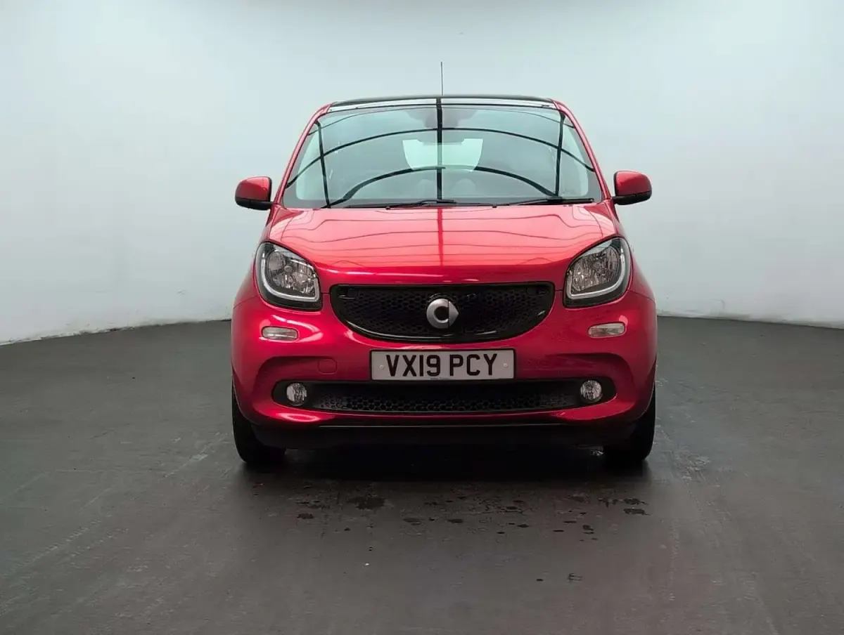 Used Smart ForFour Premium 71 HP (52 kW) 2019 Red Hatchback