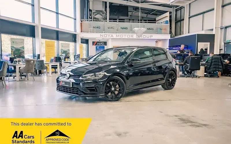 Used VW Golf VII R 310 HP (228 kW) 2018 Hatchback