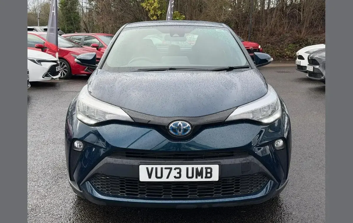 Used Toyota C-HR 120 HP (88 kW) 2023 Blue SUV