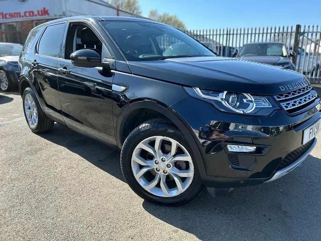 Used Land Rover Discovery 4 HSE 180 HP (132 kW) 2016 Black SUV